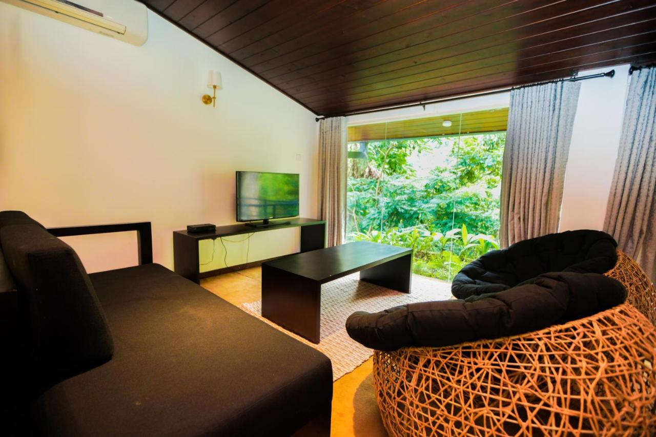 Villa Le Maas Tota Koslanda Bagian luar foto