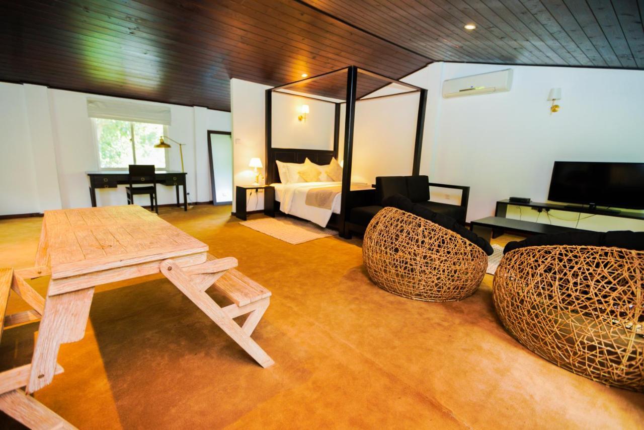 Villa Le Maas Tota Koslanda Bagian luar foto